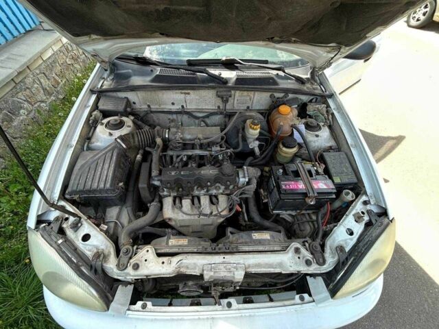 Белый Дэу Сенс, объемом двигателя 1.5 л и пробегом 375 тыс. км за 1500 $, фото 3 на Automoto.ua