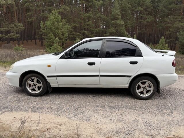 Білий Деу Сенс, об'ємом двигуна 1.5 л та пробігом 217 тис. км за 1800 $, фото 3 на Automoto.ua