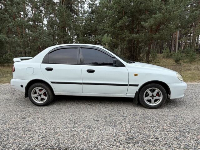 Білий Деу Сенс, об'ємом двигуна 1.5 л та пробігом 217 тис. км за 1800 $, фото 4 на Automoto.ua