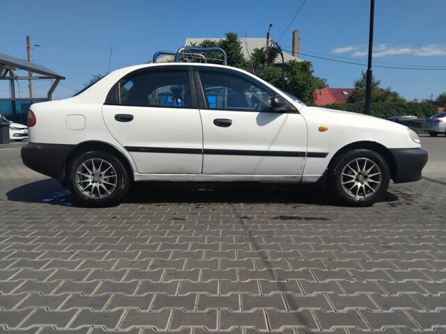 Белый Дэу Сенс, объемом двигателя 1.5 л и пробегом 310 тыс. км за 2300 $, фото 2 на Automoto.ua