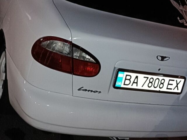 Белый Дэу Сенс, объемом двигателя 1.5 л и пробегом 270 тыс. км за 2200 $, фото 4 на Automoto.ua