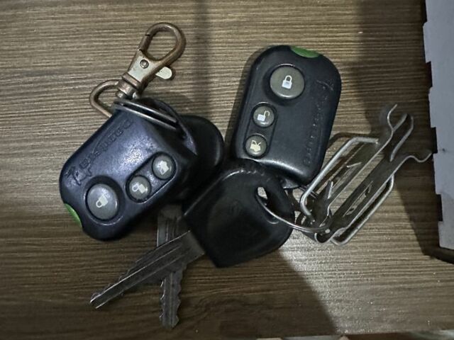 Белый Дэу Сенс, объемом двигателя 1.3 л и пробегом 3 тыс. км за 3200 $, фото 23 на Automoto.ua