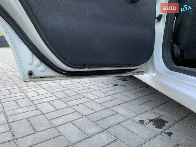 Белый Дэу Сенс, объемом двигателя 1.3 л и пробегом 108 тыс. км за 1500 $, фото 19 на Automoto.ua