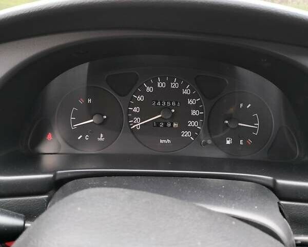 Белый Дэу Сенс, объемом двигателя 1.3 л и пробегом 243 тыс. км за 1700 $, фото 2 на Automoto.ua