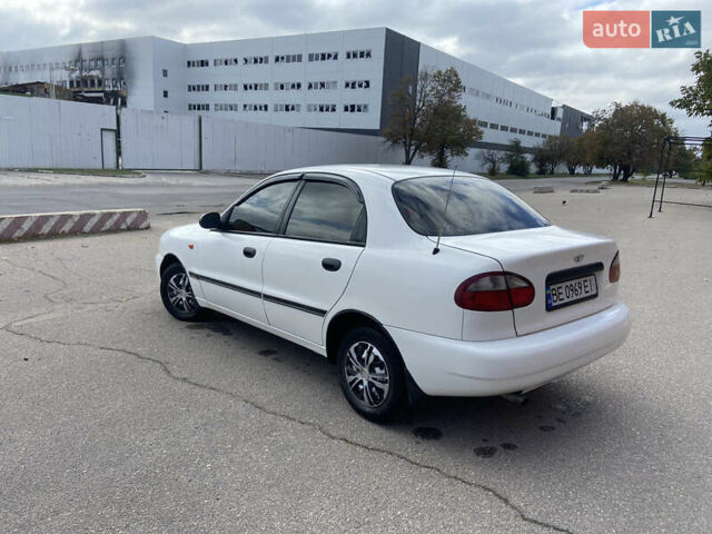 Деу Сенс 2002 у Херсоні на Automoto.ua Білий Деу Сенс, об'ємом двигуна 1.3 л та пробігом 25 тис. км за 1600 $, фото 5 на Automoto.ua