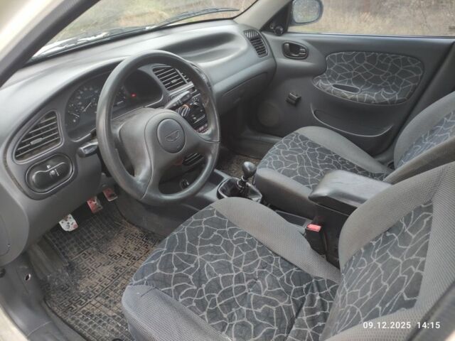 Білий Деу Сенс, об'ємом двигуна 1.3 л та пробігом 1000 тис. км за 1500 $, фото 3 на Automoto.ua