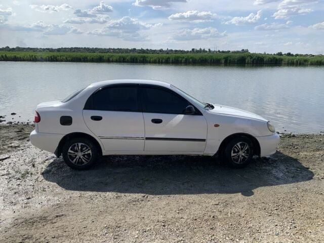 Білий Деу Сенс, об'ємом двигуна 1.3 л та пробігом 260 тис. км за 1800 $, фото 2 на Automoto.ua