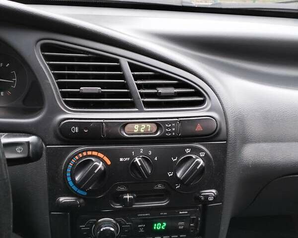 Белый Дэу Сенс, объемом двигателя 1.3 л и пробегом 243 тыс. км за 1700 $, фото 1 на Automoto.ua