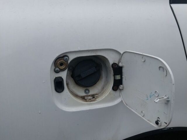 Білий Деу Сенс, об'ємом двигуна 1.3 л та пробігом 244 тис. км за 1550 $, фото 8 на Automoto.ua