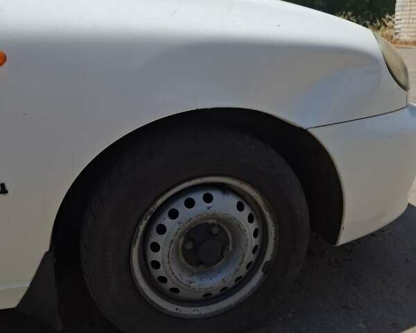 Белый Дэу Сенс, объемом двигателя 1.3 л и пробегом 360 тыс. км за 2000 $, фото 4 на Automoto.ua