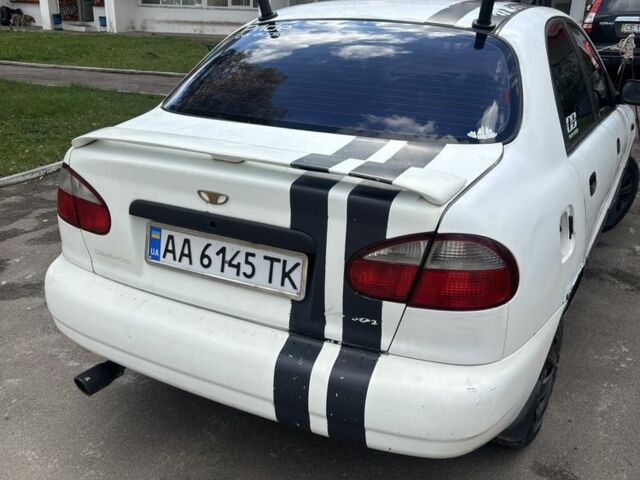 Белый Дэу Сенс, объемом двигателя 1.5 л и пробегом 300 тыс. км за 1200 $, фото 2 на Automoto.ua