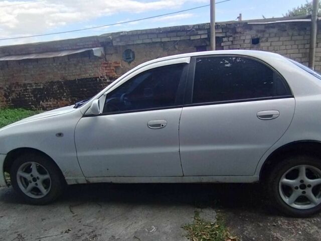 Білий Деу Сенс, об'ємом двигуна 1.5 л та пробігом 2 тис. км за 1000 $, фото 3 на Automoto.ua