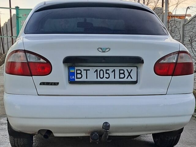 Белый Дэу Сенс, объемом двигателя 1.3 л и пробегом 207 тыс. км за 2700 $, фото 2 на Automoto.ua