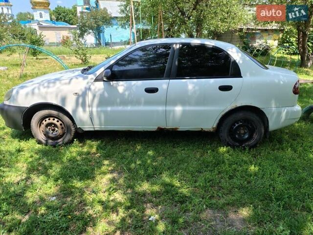 Белый Дэу Сенс, объемом двигателя 1.3 л и пробегом 206 тыс. км за 1100 $, фото 2 на Automoto.ua