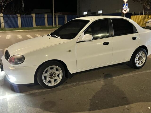 Белый Дэу Сенс, объемом двигателя 1.5 л и пробегом 180 тыс. км за 2450 $, фото 3 на Automoto.ua