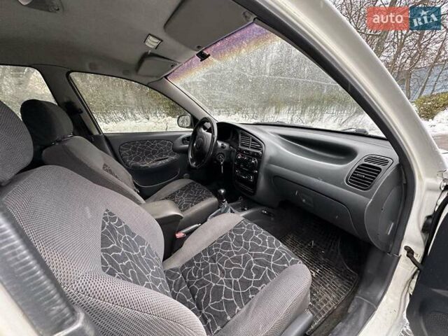 Белый Дэу Сенс, объемом двигателя 1.35 л и пробегом 171 тыс. км за 1900 $, фото 2 на Automoto.ua