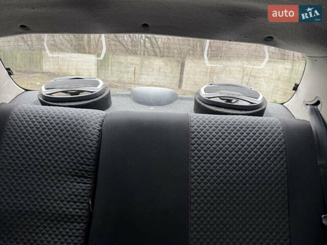 Белый Дэу Сенс, объемом двигателя 1.3 л и пробегом 555 тыс. км за 1375 $, фото 14 на Automoto.ua