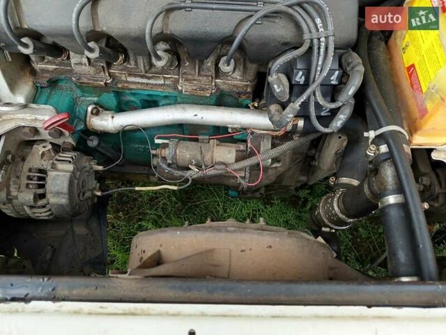 Деу Сенс 2003 у Валках на Automoto.ua Білий Деу Сенс, об'ємом двигуна 1.3 л та пробігом 300 тис. км за 947 $, фото 16 на Automoto.ua