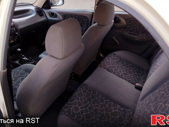 Белый Дэу Сенс, объемом двигателя 1.3 л и пробегом 133 тыс. км за 2000 $, фото 5 на Automoto.ua