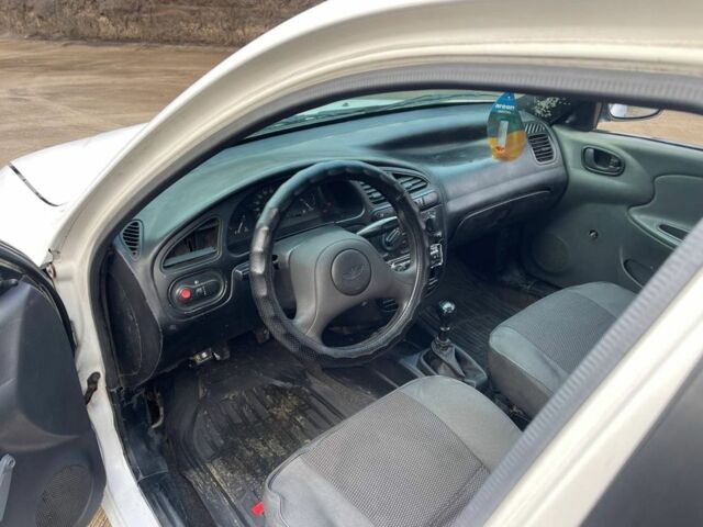 Білий Деу Сенс, об'ємом двигуна 1.5 л та пробігом 175 тис. км за 1150 $, фото 4 на Automoto.ua