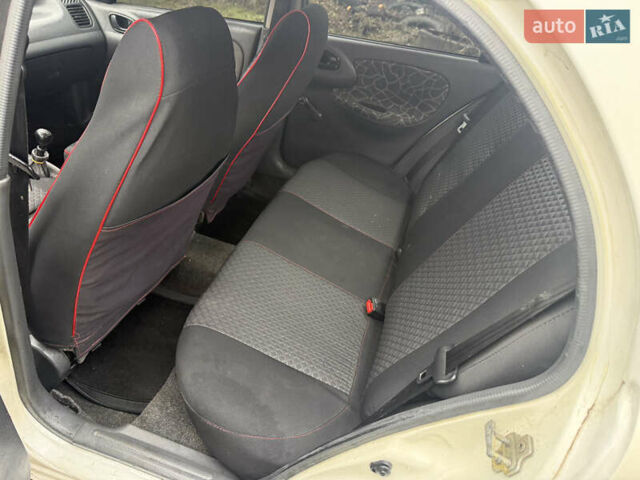 Белый Дэу Сенс, объемом двигателя 1.3 л и пробегом 555 тыс. км за 1375 $, фото 11 на Automoto.ua