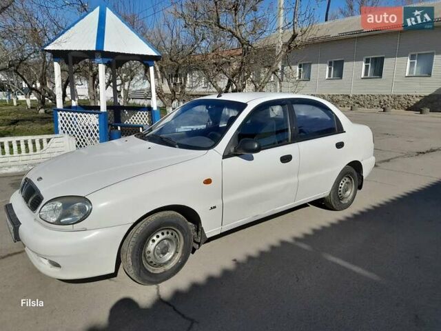 Белый Дэу Сенс, объемом двигателя 1.3 л и пробегом 235 тыс. км за 1700 $, фото 4 на Automoto.ua