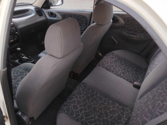 Белый Дэу Сенс, объемом двигателя 1.3 л и пробегом 133 тыс. км за 2000 $, фото 6 на Automoto.ua