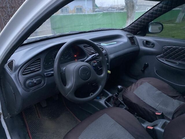 Белый Дэу Сенс, объемом двигателя 1.5 л и пробегом 250 тыс. км за 1300 $, фото 6 на Automoto.ua