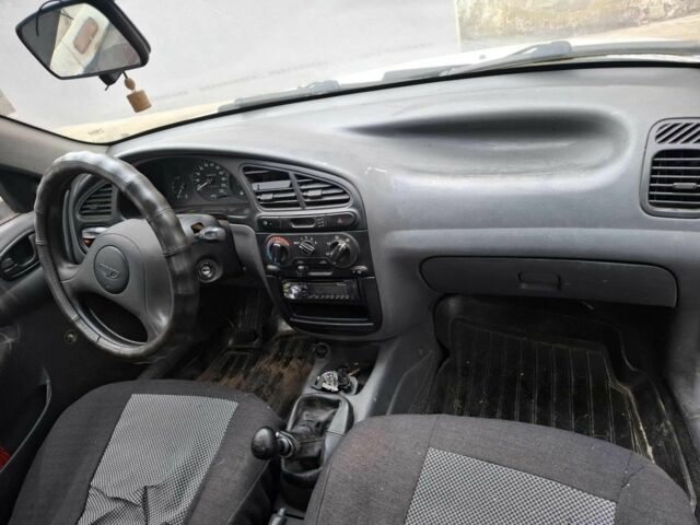 Білий Деу Сенс, об'ємом двигуна 1.3 л та пробігом 170 тис. км за 1000 $, фото 1 на Automoto.ua