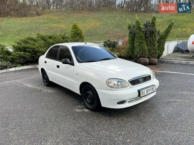 Белый Дэу Сенс, объемом двигателя 1.3 л и пробегом 200 тыс. км за 1500 $, фото 2 на Automoto.ua