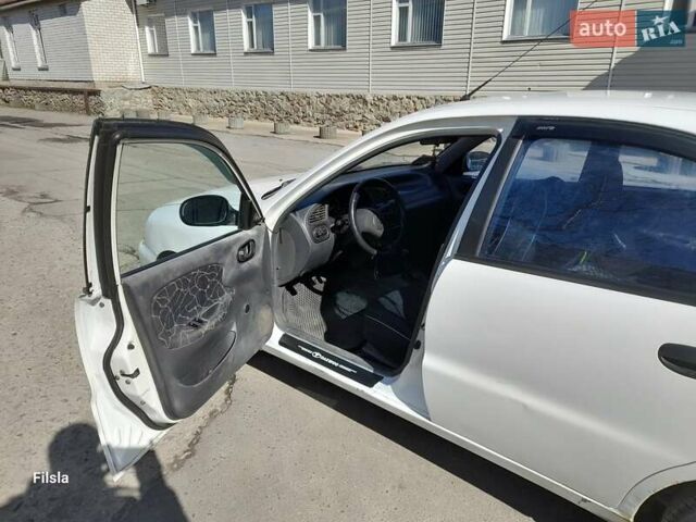 Белый Дэу Сенс, объемом двигателя 1.3 л и пробегом 235 тыс. км за 1700 $, фото 3 на Automoto.ua