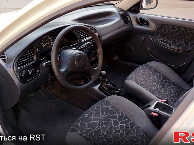 Белый Дэу Сенс, объемом двигателя 1.3 л и пробегом 133 тыс. км за 2000 $, фото 4 на Automoto.ua