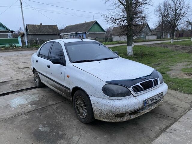 Белый Дэу Сенс, объемом двигателя 1.5 л и пробегом 250 тыс. км за 1300 $, фото 2 на Automoto.ua