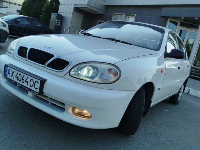 Белый Дэу Сенс, объемом двигателя 1.3 л и пробегом 133 тыс. км за 2000 $, фото 1 на Automoto.ua