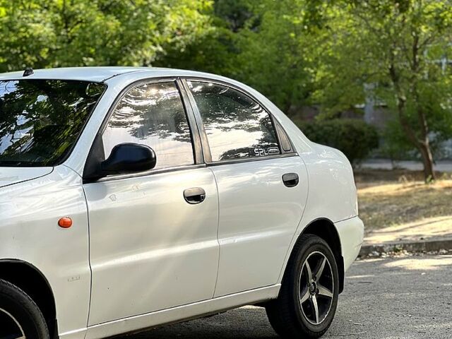 Деу Сенс 2003 у Дніпро (Дніпропетровську) на Automoto.ua Білий Деу Сенс, об'ємом двигуна 1.3 л та пробігом 200 тис. км за 1200 $, фото 3 на Automoto.ua