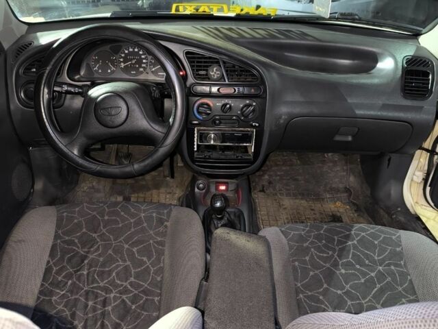 Білий Деу Сенс, об'ємом двигуна 1.3 л та пробігом 230 тис. км за 2000 $, фото 8 на Automoto.ua