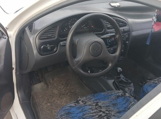 Белый Дэу Сенс, объемом двигателя 1.3 л и пробегом 173 тыс. км за 1200 $, фото 5 на Automoto.ua