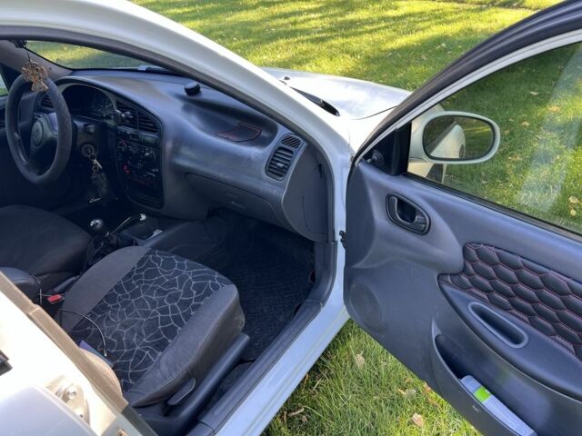 Белый Дэу Сенс, объемом двигателя 1.5 л и пробегом 180 тыс. км за 2450 $, фото 13 на Automoto.ua