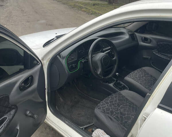 Белый Дэу Сенс, объемом двигателя 1.3 л и пробегом 189 тыс. км за 1400 $, фото 5 на Automoto.ua