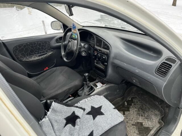 Белый Дэу Сенс, объемом двигателя 1.3 л и пробегом 200 тыс. км за 1600 $, фото 6 на Automoto.ua