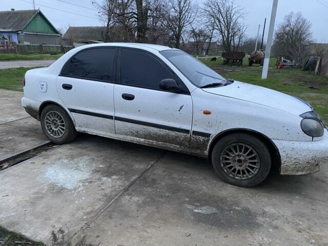 Белый Дэу Сенс, объемом двигателя 1.5 л и пробегом 250 тыс. км за 1300 $, фото 3 на Automoto.ua