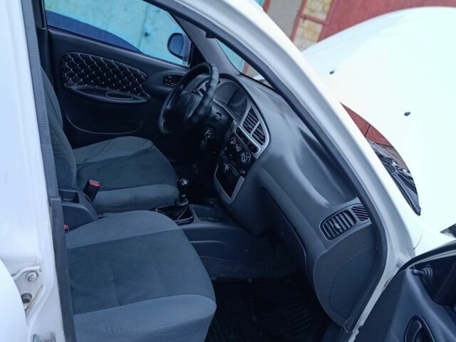 Белый Дэу Сенс, объемом двигателя 1.5 л и пробегом 208 тыс. км за 2500 $, фото 1 на Automoto.ua