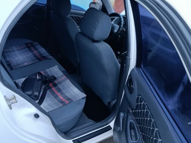 Белый Дэу Сенс, объемом двигателя 1.5 л и пробегом 208 тыс. км за 2500 $, фото 3 на Automoto.ua