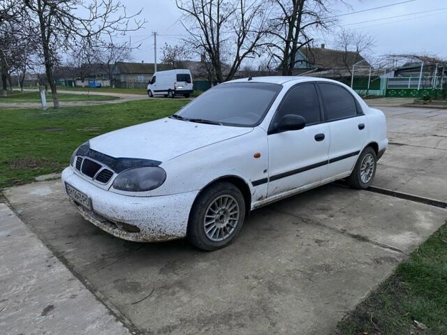 Белый Дэу Сенс, объемом двигателя 1.5 л и пробегом 250 тыс. км за 1300 $, фото 1 на Automoto.ua