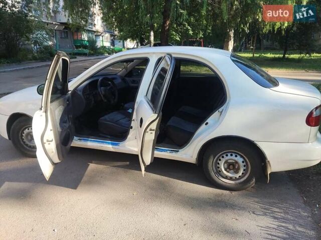 Белый Дэу Сенс, объемом двигателя 1.3 л и пробегом 110 тыс. км за 2000 $, фото 4 на Automoto.ua