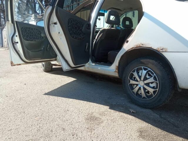 Белый Дэу Сенс, объемом двигателя 1.5 л и пробегом 455 тыс. км за 1200 $, фото 3 на Automoto.ua