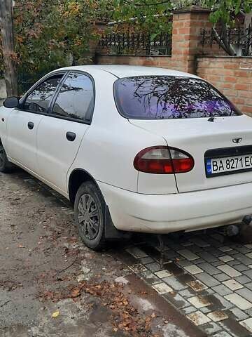 Білий Деу Сенс, об'ємом двигуна 1.3 л та пробігом 183 тис. км за 2000 $, фото 3 на Automoto.ua