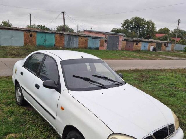 Белый Дэу Сенс, объемом двигателя 1.3 л и пробегом 170 тыс. км за 1002 $, фото 1 на Automoto.ua