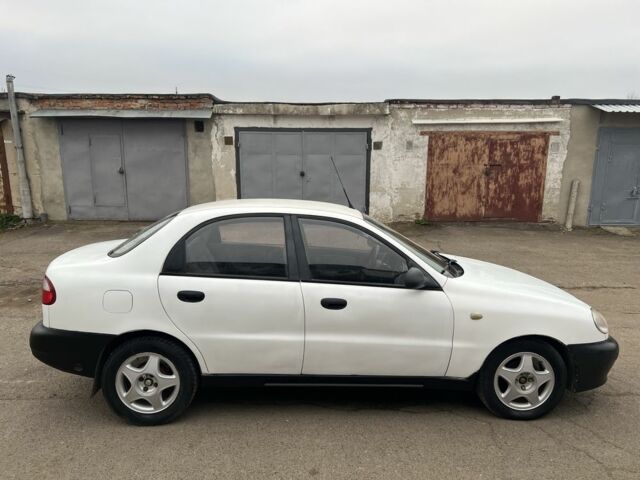 Белый Дэу Сенс, объемом двигателя 1.5 л и пробегом 211 тыс. км за 1500 $, фото 3 на Automoto.ua