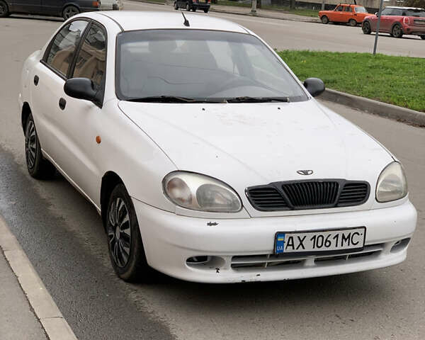 Белый Дэу Сенс, объемом двигателя 1.6 л и пробегом 250 тыс. км за 1050 $, фото 2 на Automoto.ua